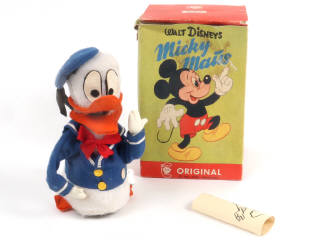 Lot 38 - WALT DISNEY PRODUCTIONS (USA) (1)