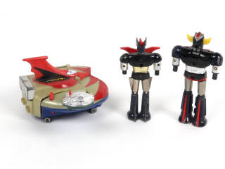 Lot 34 - POPY (JAPON) (3)