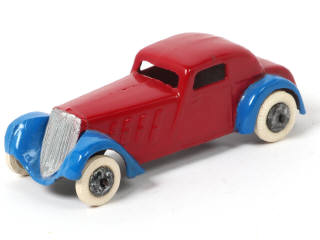 Lot 341 - DINKY TOYS (FRANCE) (1)