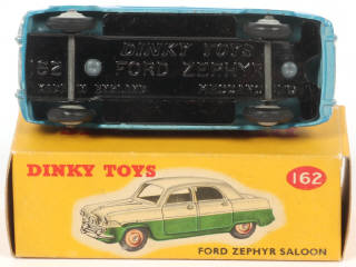 Lot 266 - DINKY TOYS (GB) (1)
