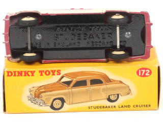 Lot 272 - DINKY TOYS (GB) (1)