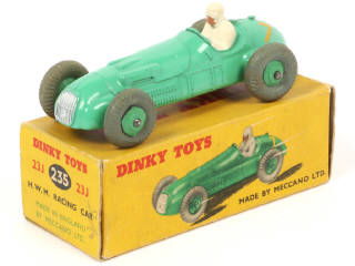 Lot 255 - DINKY TOYS (GB) (1)