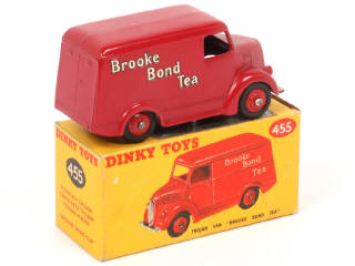 Lot 313 - DINKY TOYS (GB) (1)