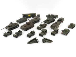 Lot 402 - DIVERS (19)