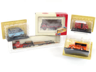 Lot 110 - DIVERS (5)