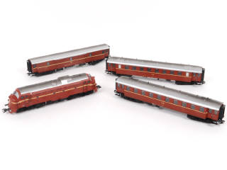 Lot 64 - MÄRKLIN 'HO' (ALLEMAGNE) (4)