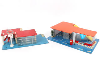 Lot 90 - DIVERS (2)
