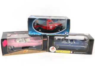 Lot 84 - DIVERS (3)