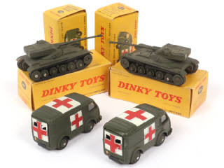 Lot 326 - DINKY TOYS (FRANCE) (4)