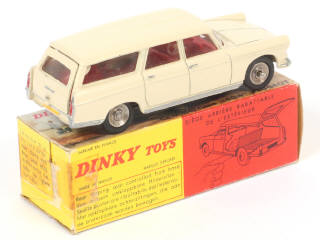 Lot 251 - DINKY TOYS (FRANCE) (1)