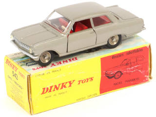 Lot 233 - DINKY TOYS (FRANCE) (1)