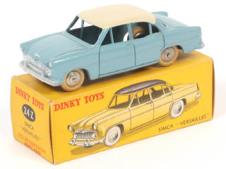Lot 209 - DINKY TOYS (FRANCE) (1)