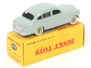 Lot 208 - DINKY TOYS (FRANCE) (1)