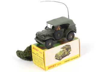 Lot 282 - DINKY TOYS (FRANCE) (1)