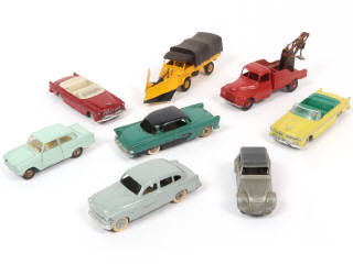 Lot 328 - DINKY TOYS (FRANCE) (8)