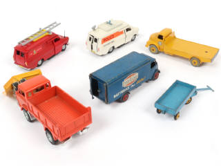Lot 181 - DINKY TOYS (GB) (6)