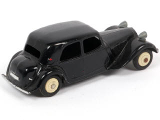 Lot 198 - DINKY TOYS (FRANCE) (1)
