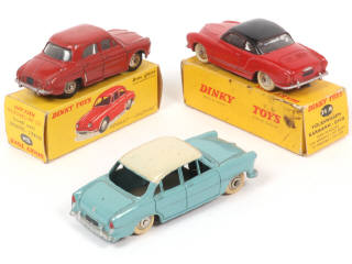 Lot 314 - DINKY TOYS (FRANCE) (3)