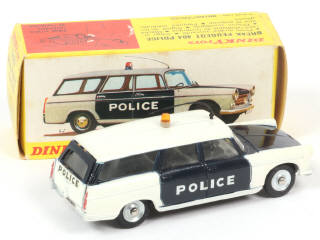 Lot 220 - DINKY TOYS (FRANCE) (1)