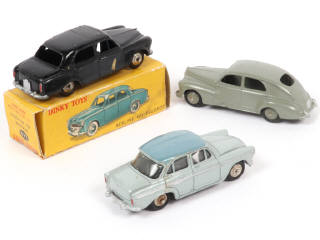 Lot 316 - DINKY TOYS (FRANCE) (3)