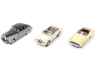 Lot 16 - FRANKLIN MINT (USA) (3)