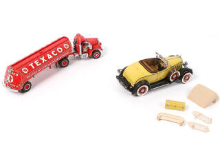 Lot 14 - FRANKLIN MINT (USA) (2)