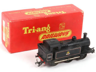 Lot 75 - TRI-ANG 'HO' (GB) (1)