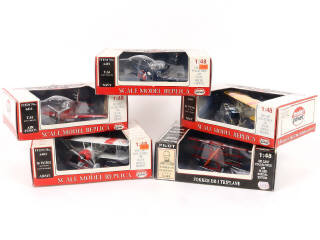 Lot 160 - MODEL POWER (HONG KONG) (5)