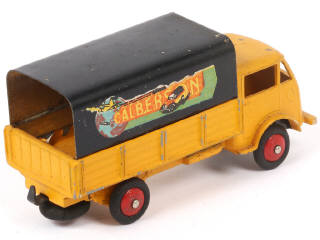 Lot 273 - DINKY TOYS (FRANCE) (1)