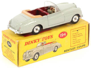 Lot 176 - DINKY TOYS (GB) (1)