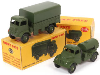 Lot 230 - DINKY TOYS (GB) (2)