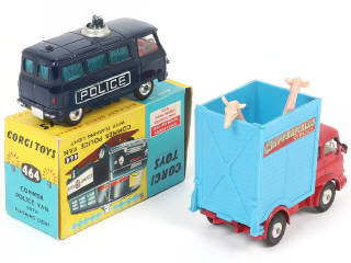 Lot 118 - CORGI TOYS (GB) (2)