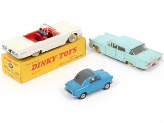 Lot 326 - DINKY TOYS (FRANCE) (3)