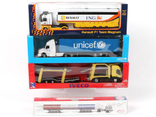 Lot 320 - DIVERS (4)