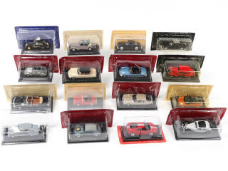 Lot 366 - DIVERS (16)