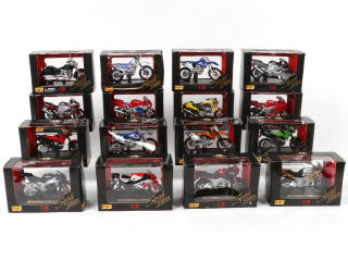 Lot 313 - MAISTO (CHINE) (16)