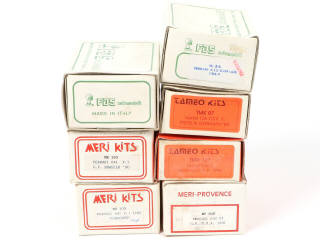 Lot 318 - DIVERS (7)