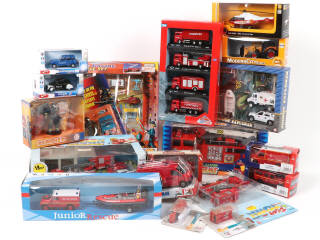 Lot 345 - DIVERS (19)