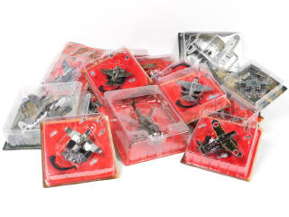 Lot 333 - DIVERS (15)