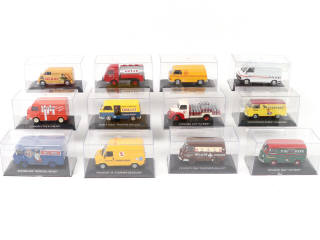 Lot 397 - DIVERS (12)