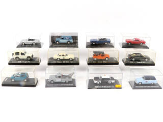 Lot 394 - DIVERS (12)
