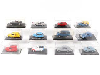 Lot 395 - DIVERS (12)