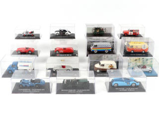 Lot 355 - DIVERS (15)