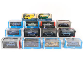 Lot 353 - DIVERS (14)