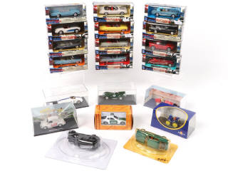 Lot 385 - DIVERS (20)