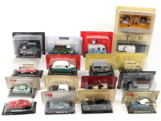 Lot 379 - DIVERS (16)