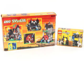 Lot 262 - LEGO (DANEMARK) (2)