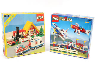 Lot 246 - LEGO (DANEMARK) (2)