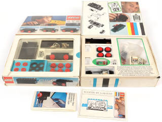 Lot 252 - LEGO (DANEMARK) (2)