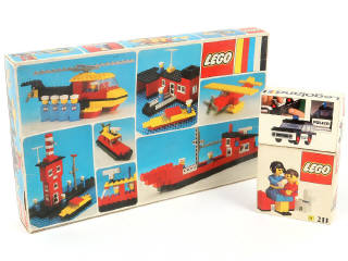 Lot 249 - LEGO (DANEMARK) (3)